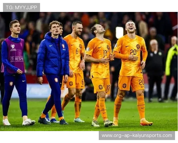 乌克兰胜利击败荷兰——欧洲预赛赛场呈现热闹场面，足球乌克兰对荷兰