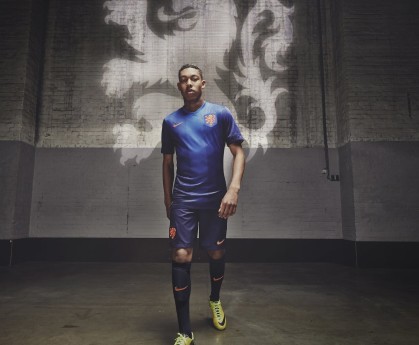 开云APP-《ApexLegends》“极夜风暴”地图上线，战术无限变化！