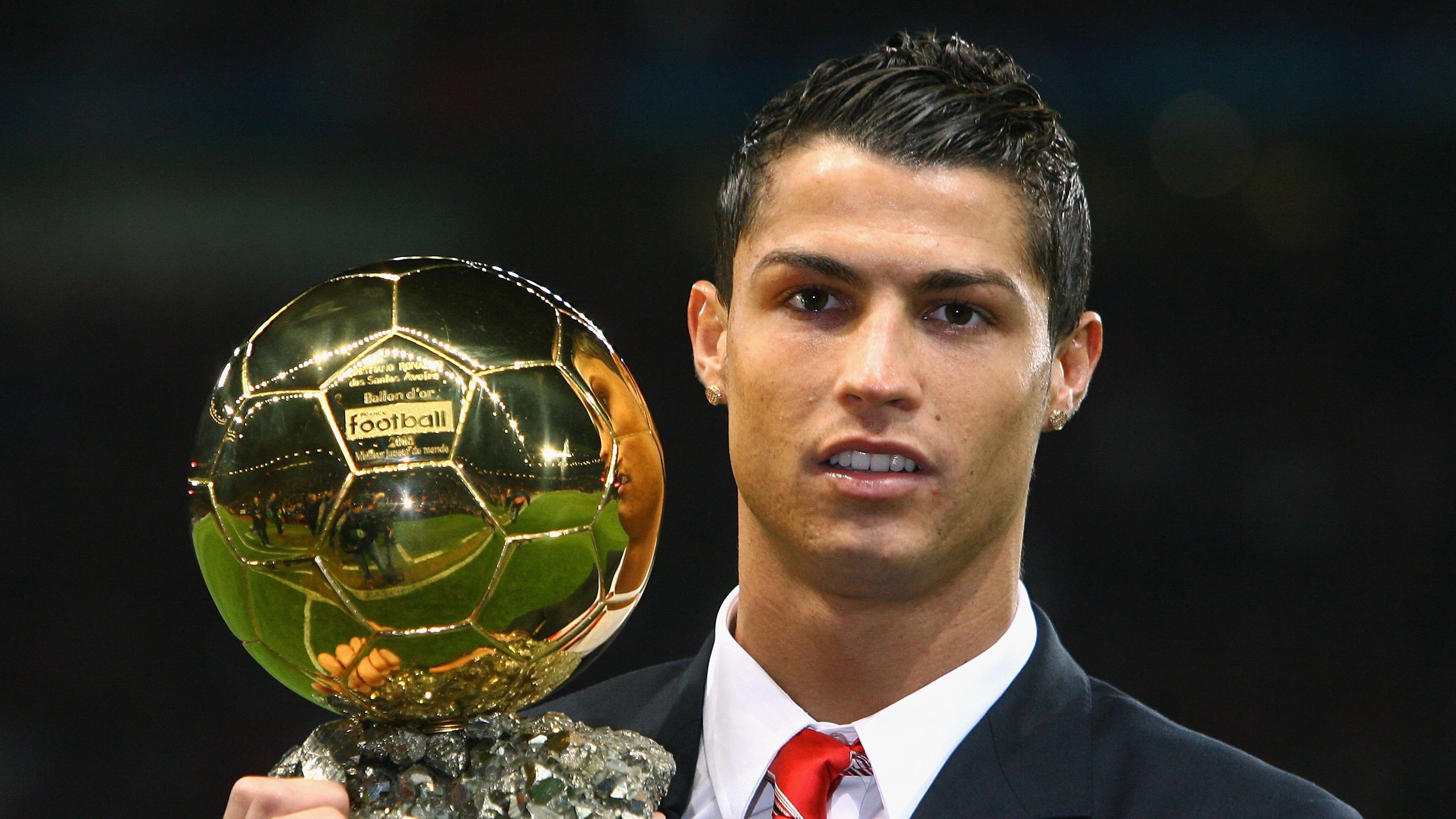 曼城4-1多特，哈兰德再次打破记录，福登状态火爆，曼城2-1多特